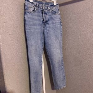 H&M Mom Jeans Light Wash Denim